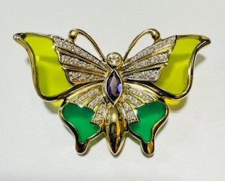 J.S. Landau Diamonds — trending piece
